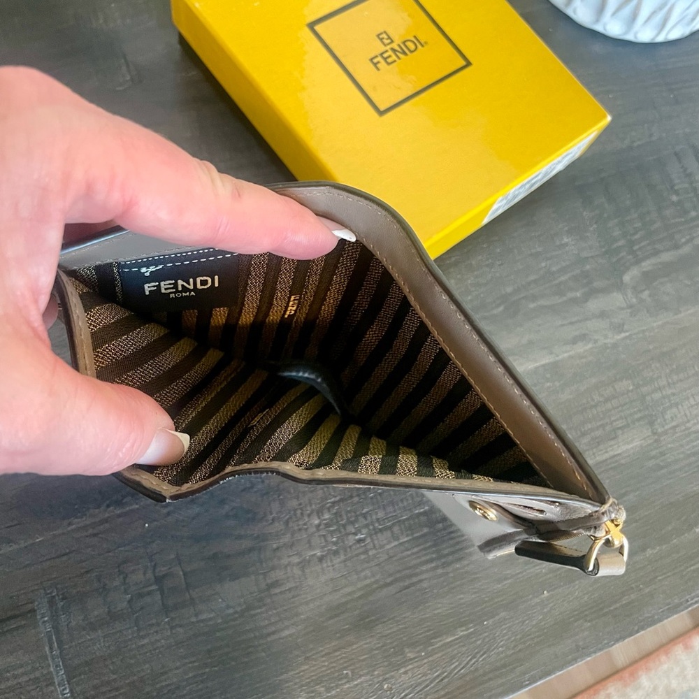 Fendi Roma Leather Compact Wallet - Picture 6 of 12